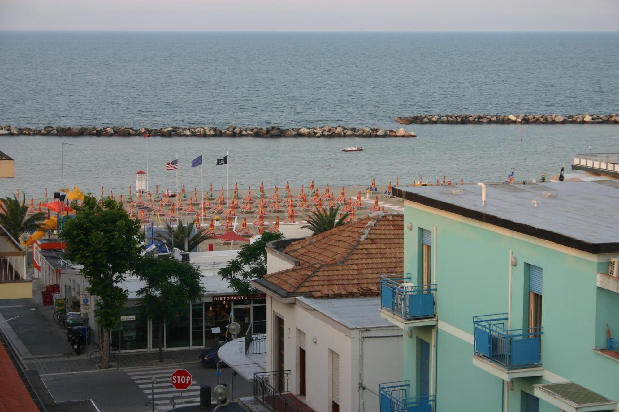 Hotel Ribot 3*